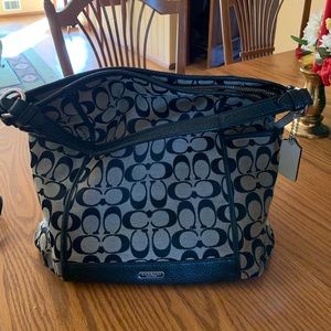 Black coach shoulder bag!